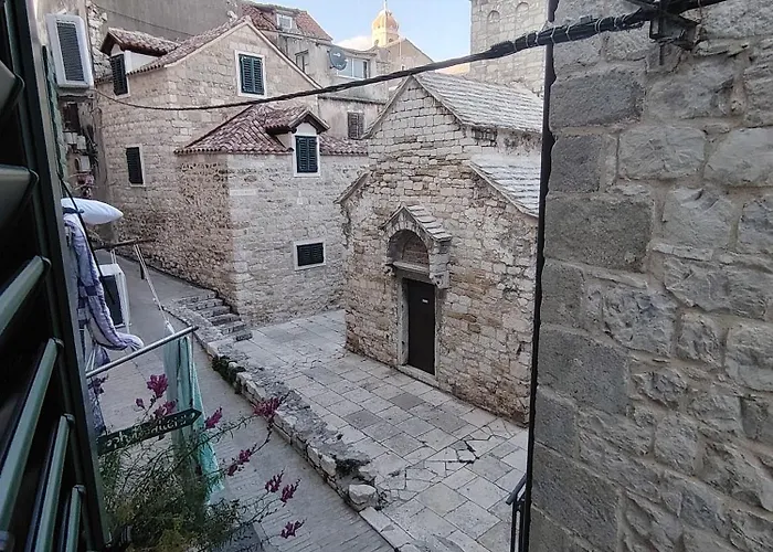 Old Varos 1 아파트