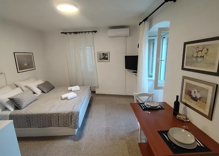 Old Varos 1 아파트 *