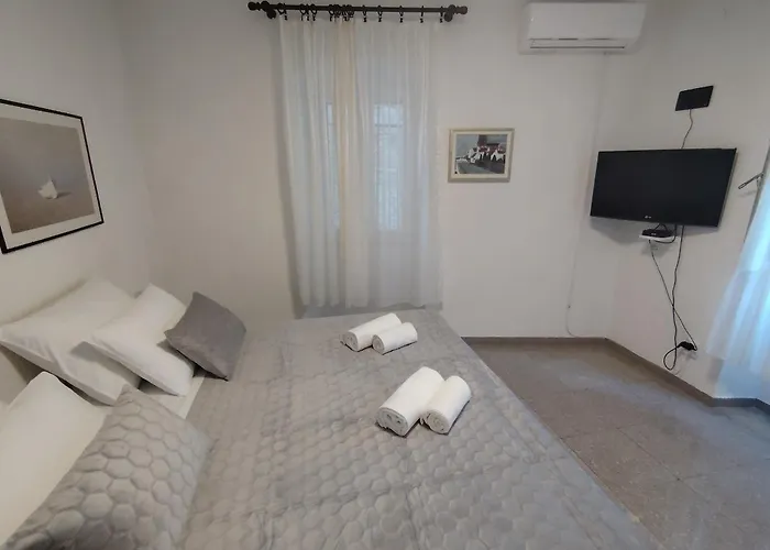 Appartamento Old Varos 1 *